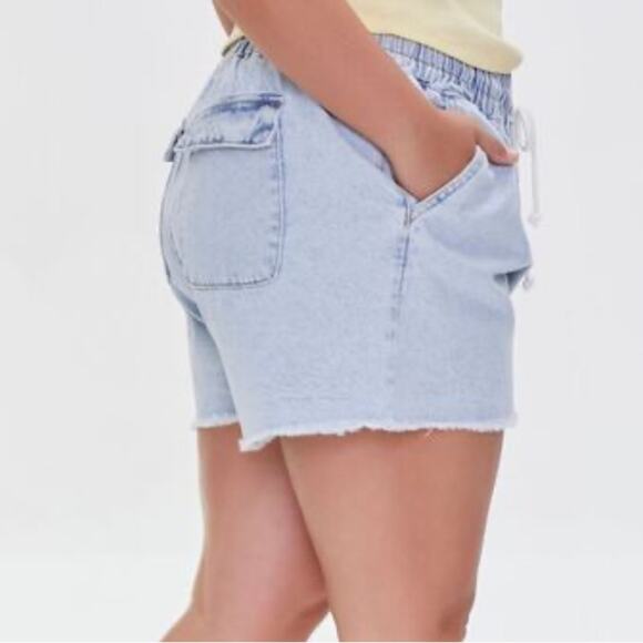 NWT Forever 21 Plus Size Light Denim Drawstring 100% Cotton Jean Shorts Size 16 - Picture 3 of 8